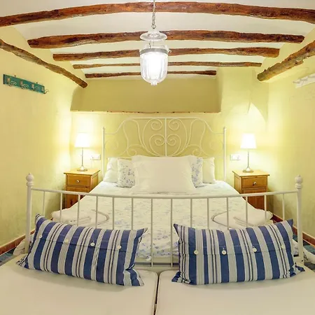 Holiday home Sidroandco Rural Secastilla